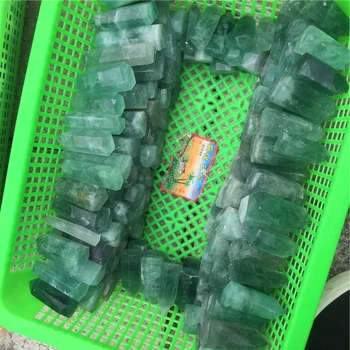 2,2 LB Veľkoobchod prírodné zelené fluorite crystal bod uzdravenie quartz prútik pre decor