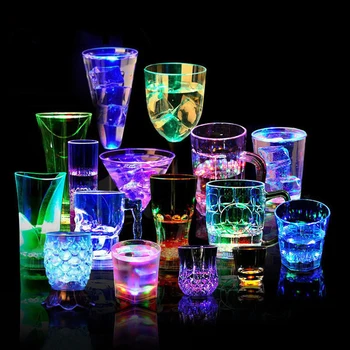 Bleskové Svetlo, Až Poháre Senzor Šortky Okuliare Fun Cup LED Pitnej Blikať Barware pre Bar, Nočný Klub Narodeniny Vianočný Večierok