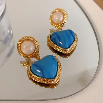 CARLIDANA kórejský Luxusná Zlatá Farba Crystal Náušnice pre Ženy Móda Menšiny Modré Srdce Náušnice Šperky Ženské Svadobné Party