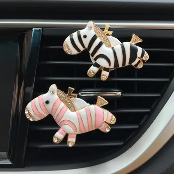 JOORMOM zebra výfukových parfum klip vozidla auto dekorácie interiéru acessorios decorativos para carros auto ornament