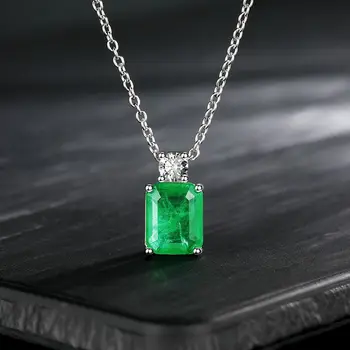 Nové S925 Mincový Striebro Šperky Emerald Náhrdelník Malé Čerstvé Clavicle Reťazca Vysokým Počtom Atómov Uhlíka Diamant Prívesok Veľkoobchod